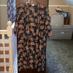 Floral/Plaid Lularoe Shirley